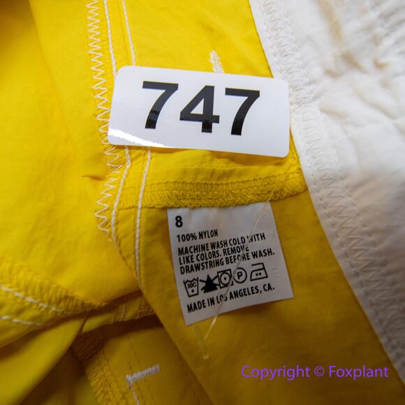 New! Free People Yellow & White Made Some Short Shorts, size 8 - Picture 13 of 13
